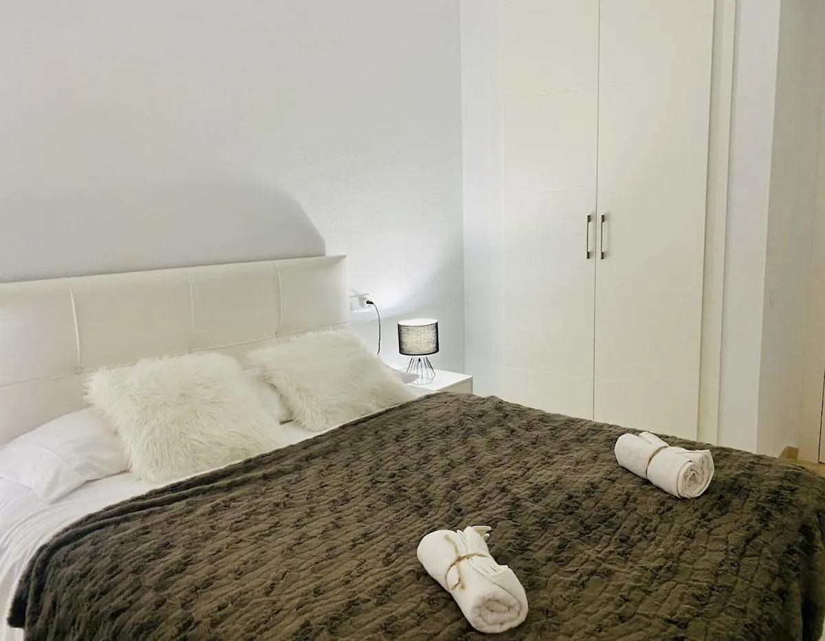Modern Apartment With A Terrace Estepona 0*,